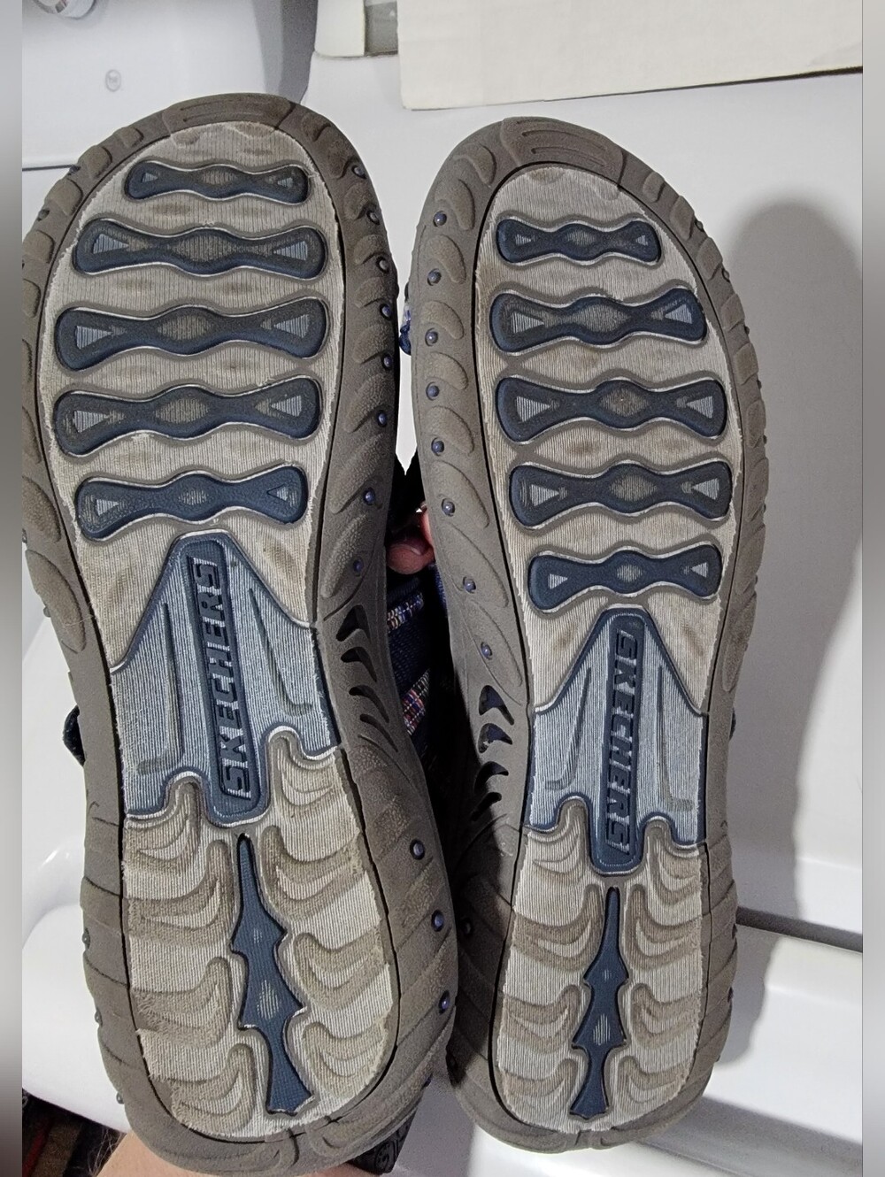 Adjustable Skechers sandals. Size 10 - Picture 8 of 8